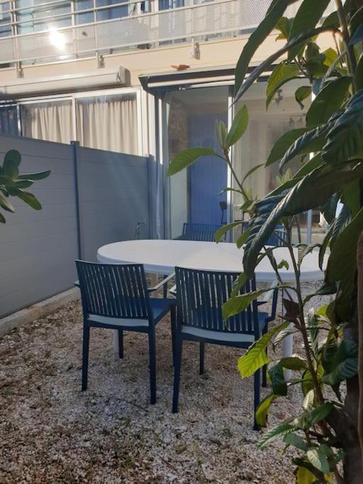 4 Personnes Avec Jardinet A 2 Pas Des Plages 